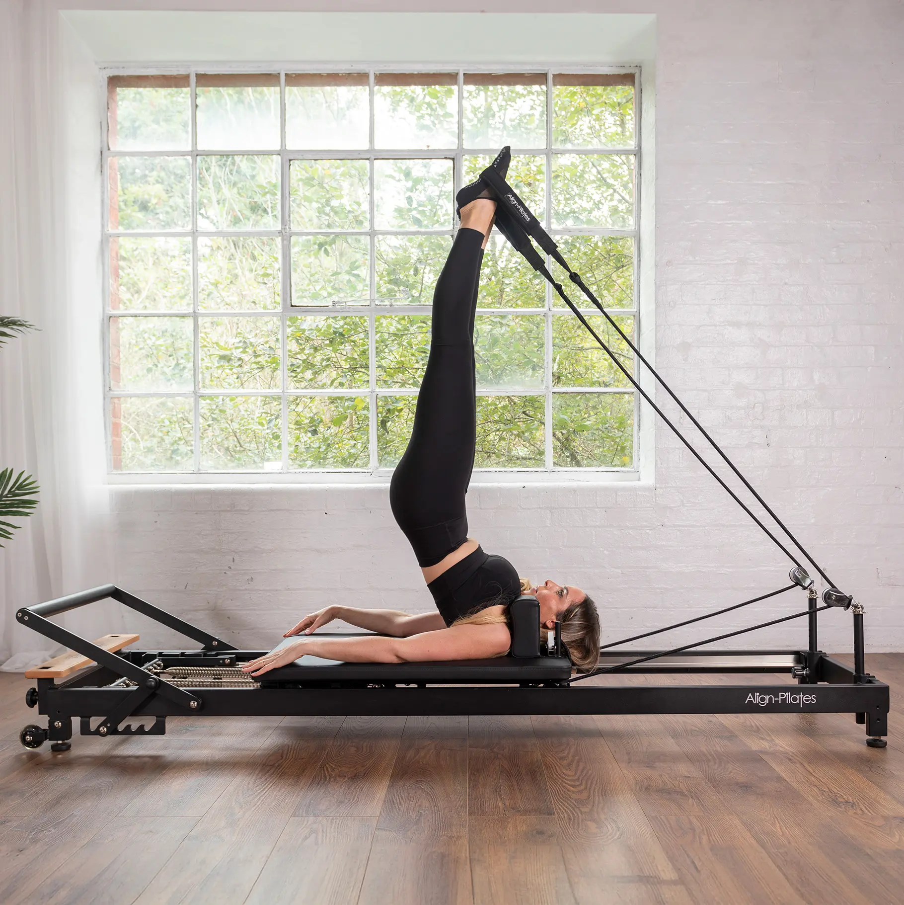 detail-3 PAPREFORMERR8-align-pilates-r8-pro-reformer-2.webp